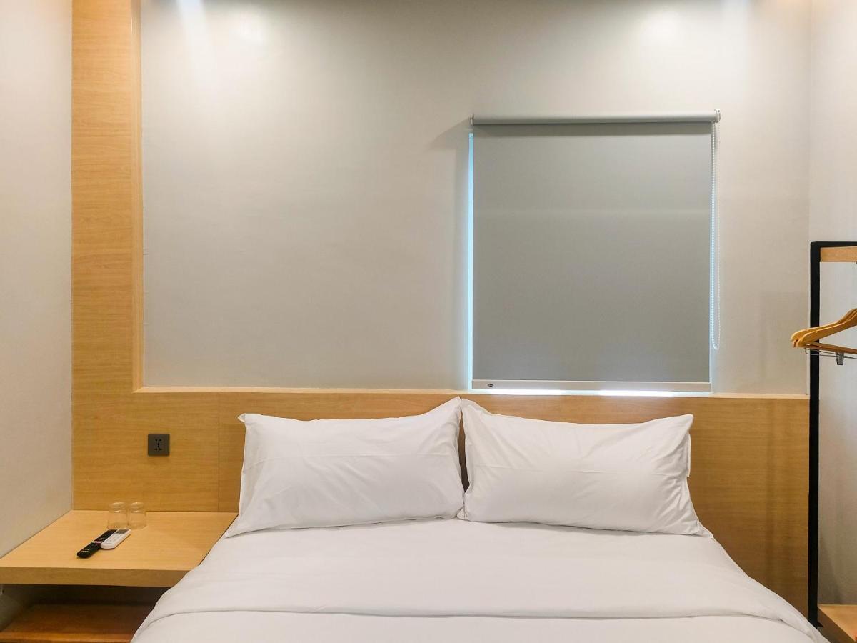 Travel Biz Hotel Medan Mitra Reddoorz Ngoại thất bức ảnh